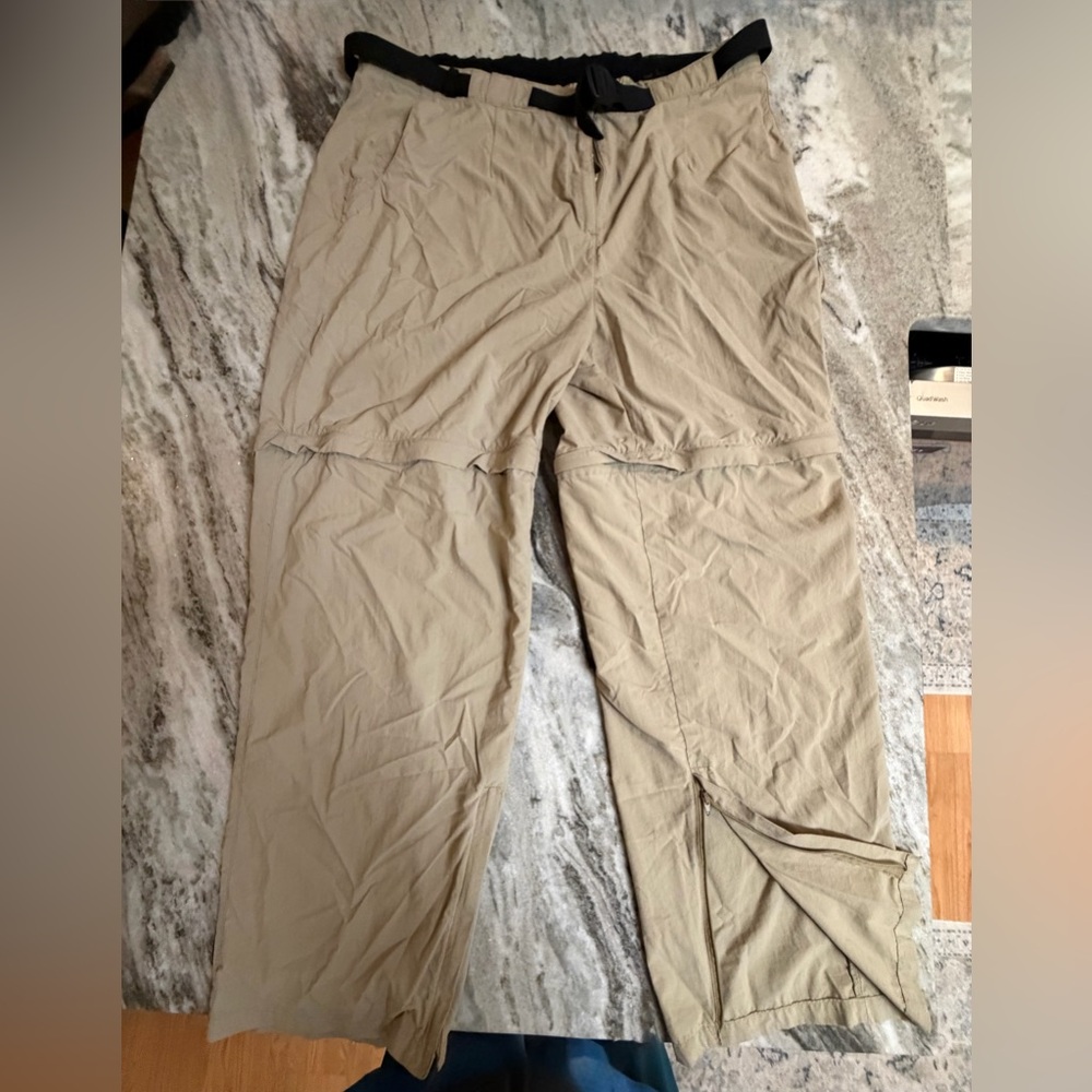ExOfficio Men’s XL Tan/khaki Lightweight Travel Pants. Convertible To Shorts. A+
